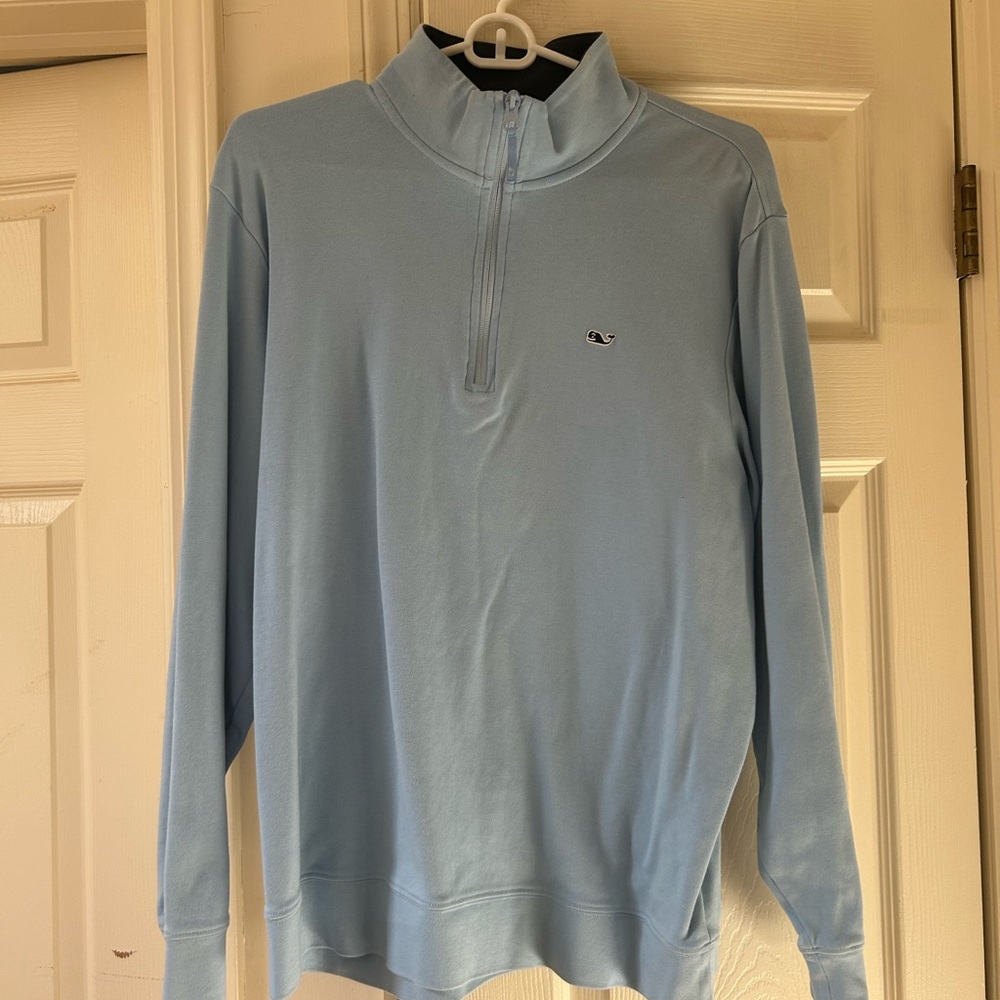 Men’s Vineyard Vines pullover sweater